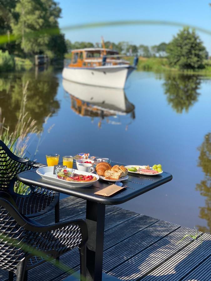 Uitgerust Voor Zaken Bed & Breakfast Heerenveen Exterior photo